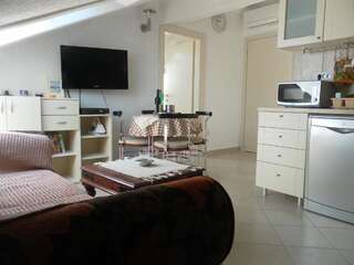 Апартаменты Apartments David Пераст Апартаменты с 1 спальней и видом на море - мансарда-3