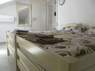 Апартаменты Apartments David Пераст Апартаменты с 1 спальней и видом на море - мансарда-6