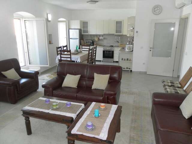 Апартаменты Apartments David Пераст-24